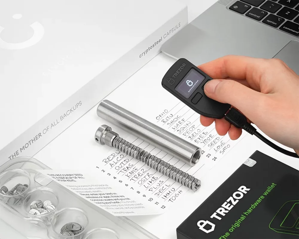 Cryptosteel Capsule Trezor
