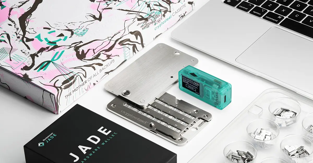 cryptosteel-cassette-jade-color-box